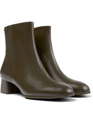 Camper Skórzane botki w kolorze khaki rozmiar: 39. Brązowe botki Camper, bez wzorów, eleganckie, bez obcasa, bez zapięcia. Za 347.45 zł.