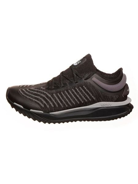 The North Face Buty turystyczne "Vecitiv Escpe Knit" w kolorze czarno-szarym rozmiar: 39,5. Czarne buty trekkingowe The North Face, bez wzorów, bez zapięcia, outdoorowe. Za 356.61 zł.