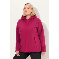 Damskie Kurtka softshell kaptur kieszenie na zamek regulowane zapięcie na rzep. Czerwone kurtki przejściowe sportowe Ulla Popken, plus size, bez wzorów, z materiału, bez kaptura, trekkingowe. Za 479.99 zł.