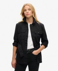 Kurtka Safari z Paskiem z Bawełny. Czarne kurtki Superdry, l, bez wzorów, z bawełny, eleganckie, bez kaptura. Za 508.75 zł.