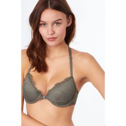Etam - Biustonosz Lady. Różowe biustonosze marki Etam, z elastanu. W wyprzedaży za 79.90 zł.