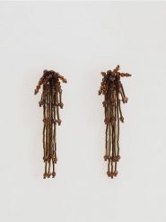 Kolczyki z koralikami - brązowy. Brązowe kolczyki Reserved. Za 79.99 zł.