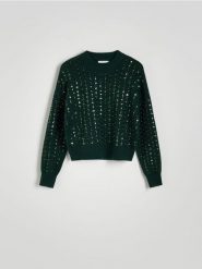 Sweter z ozdobną aplikacją - ciemnozielony. Zielone swetry Reserved, l, z aplikacjami, z dzianiny, bez ramiączek. W wyprzedaży za 59.99 zł.