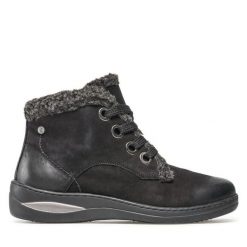 Trzewiki Go Soft. Czarne botki GO SOFT, bez wzorów, bez obcasa, na płaskiej podeszwie, bez zapięcia. Za 169.99 zł.