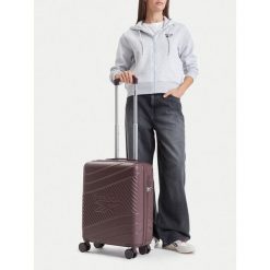 Walizka kabinowa Reebok. Fioletowe walizki Reebok. Za 229.99 zł.