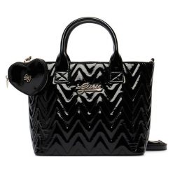 Torebka Guess. Czarne torebki klasyczne Guess, z aplikacjami, klasyczne, bez dodatków. Za 294.99 zł.