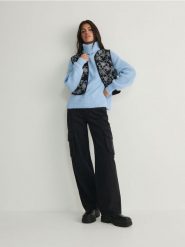 Sweter z golfem - jasnoniebieski. Niebieskie swetry Reserved, l, bez wzorów, z dzianiny, bez ramiączek. W wyprzedaży za 99.99 zł.