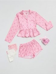 Piżama dwuczęściowa Barbie - różowy. Czerwone piżamy Sinsay, l, bez wzorów, bez kołnierzyka, bez ramiączek. Za 59.99 zł.