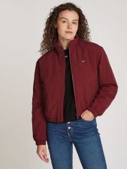 TOMMY JEANS Kurtka przejściowa w kolorze bordowym rozmiar: L. Czerwone kurtki Tommy Jeans, l, bez wzorów, z jeansu, bez kaptura. Za 484.31 zł.