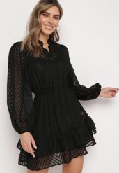 Czarna Rozkloszowana Sukienka Mini z Bufiastymi Rękawami i Falbanką Illathi. Czarne sukienki Born2be, l, z aplikacjami, bez kołnierzyka, bez ramiączek, mini, rozkloszowane. W wyprzedaży za 118.99 zł.