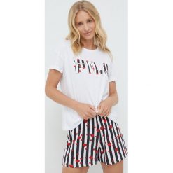Fila piżama bawełniana kolor biały bawełniana. Białe piżamy Fila, l, bez wzorów, z bawełny, bez kołnierzyka, bez ramiączek. W wyprzedaży za 164.99 zł.