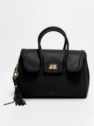 Victor & Hugo Paris Skórzana torebka "Bagatelle" w kolorze czarnym - 31 x 23 x 9 cm rozmiar: onesize. Czarne torebki klasyczne Victor & Hugo Paris, z aplikacjami, z materiału, przez ramię, bez dodatków. Za 347.99 zł.