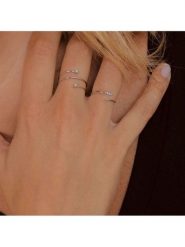 DIA DIAMONDS Srebrny pierścionek z diamentami rozmiar: 58. Szare pierścionki DIA DIAMONDS, z diamentem, srebrne. Za 149.66 zł.