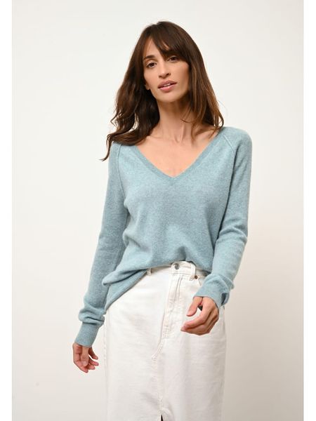 Just Cashmere Kaszmirowy sweter "Phoebe" w kolorze błękitnym rozmiar: M. Niebieskie swetry Just Cashmere, m, bez wzorów, z kaszmiru, bez ramiączek. Za 415.31 zł.