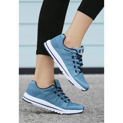 Niebieskie Buty Sportowe Survivor. Niebieskie buty sportowe lifestyle Born2be, bez wzorów, sportowe, bez zapięcia. Za 69.99 zł.