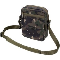 Saszetka Toreba Wędkarska Trakker Nxc Camo Essentials Bag. Zielone nerki i saszetki TRAKKER, bez wzorów, sportowe, bez dodatków. Za 129.99 zł.