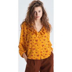 Bluzka z kwiatowym wzorem - Żółty. Bluzki Cropp. W wyprzedaży za 19.99 zł.