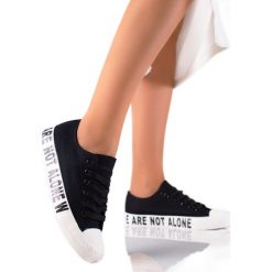 SHELOVET Czarne Trampki Fashion. Czarne trampki SHELOVET, bez wzorów, bez zapięcia. Za 107.94 zł.