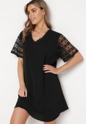 Czarna Sukienka Mini Pudełkowa z Koronką na Ramionach i Dekolcie Idalyn. Czarne sukienki Born2be, xl, bez wzorów, z koronki, bez kołnierzyka, bez ramiączek, mini. W wyprzedaży za 69.99 zł.