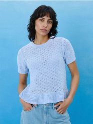 Ażurowy sweter - błękitny. Niebieskie swetry Sinsay, l, w ażurowe wzory, bez ramiączek. Za 39.99 zł.