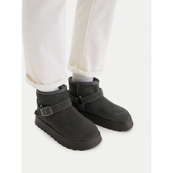 Śniegowce G-Star. Szare śniegowce G-Star, bez wzorów, bez zapięcia. Za 329.99 zł.