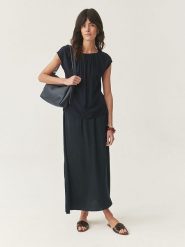 TATUUM Bluzka w kolorze czarnym rozmiar: 40. Niebieskie bluzki Tatuum, bez wzorów, z wiskozy, bez kołnierzyka, bez ramiączek. Za 86.45 zł.