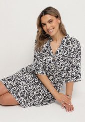 Biało-Granatowa Bawełniana Sukienka w Kwiaty o Rozkloszowanym Kroju Jenaleira. Białe sukienki Born2be, na co dzień, l, z aplikacjami, z bawełny, klasyczne, bez kołnierzyka, bez ramiączek, mini, rozkloszowane. Za 69.99 zł.