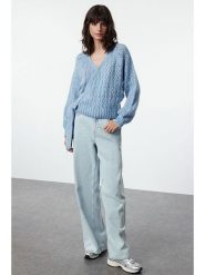 Trendyol Sweter w kolorze błękitnym rozmiar: S. Niebieskie swetry Trendyol, s, bez wzorów, bez ramiączek. Za 73.99 zł.