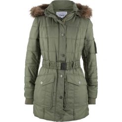 Kurtka parka pikowana z wstawką ze sztucznego futerka bonprix oliwkowy. Kurtki marki QUECHUA. Za 89.99 zł.