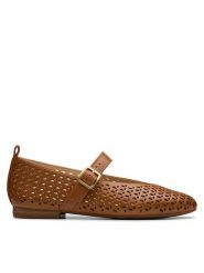 Clarks Półbuty Fawna Jane 26181228 Brązowy. Brązowe półbuty wsuwane Clarks, bez wzorów, ze skóry, bez obcasa, na płaskiej podeszwie. Za 359.99 zł.
