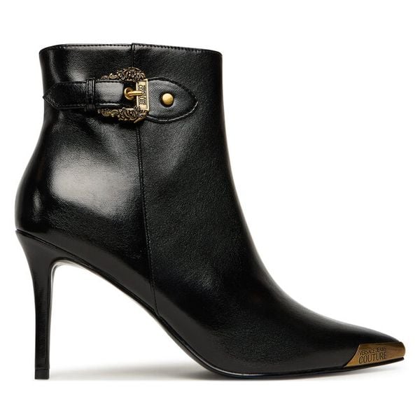 Botki Versace Jeans Couture. Czarne botki Versace Jeans Couture, bez wzorów, z jeansu, bez obcasa, na szpilce, bez zapięcia. Za 889.99 zł.