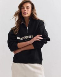 Damska bluza dresowa z półzamkiem, drapana, luźna Varsity czarny. Czarne bluzy z kapturem AIM'N, xl, bez wzorów, z bawełny, bez kaptura, na fitness i siłownię. Za 344.00 zł.