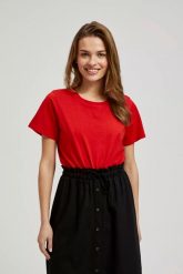 Gładki t-shirt z krótkimi rękawami czerwony. Czerwone t-shirty MOODO, s, bez wzorów, bez kołnierzyka, bez ramiączek. W wyprzedaży za 13.99 zł.