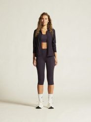 Craft Legginsy sportowe "Adv Essence" w kolorze fioletowym rozmiar: XL. Różowe legginsy Craft, bez wzorów, sportowe. Za 101.94 zł.