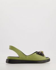 ZIELONE SANDAŁY 07217-1 AVOC-BLA. Zielone sandały Venezia, bez wzorów, ze skóry, bez obcasa, bez zapięcia. Za 399.00 zł.