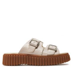 Klapki Clarks. Brązowe klapki Clarks, bez wzorów, bez obcasa, bez zapięcia. Za 399.99 zł.