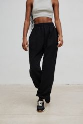 Spodnie dresowe typu jogger w kolorze WASHED BLACK - STAGER-XL. Czarne spodnie dresowe Marsala, bez wzorów, z bawełny. W wyprzedaży za 184.95 zł.
