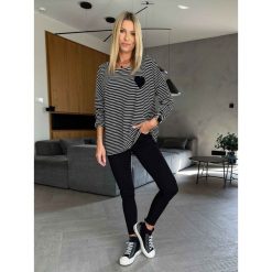 Bluzka Heart Black. Czarne bluzki ClothStore, bez wzorów, z bawełny, bez kołnierzyka, bez ramiączek. Za 129.00 zł.