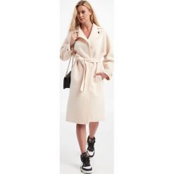 Płaszcz ELISABETTA FRANCHI. Białe płaszcze Elisabetta Franchi, z aplikacjami, z wełny, bez kaptura. Za 3,629.00 zł.