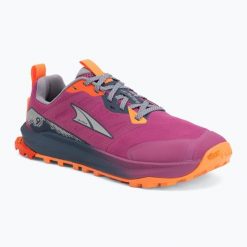 Buty do biegania damskie Altra Lone Peak 9+. Czerwone buty do biegania Altra, bez wzorów, bez zapięcia, do biegania. Za 599.99 zł.