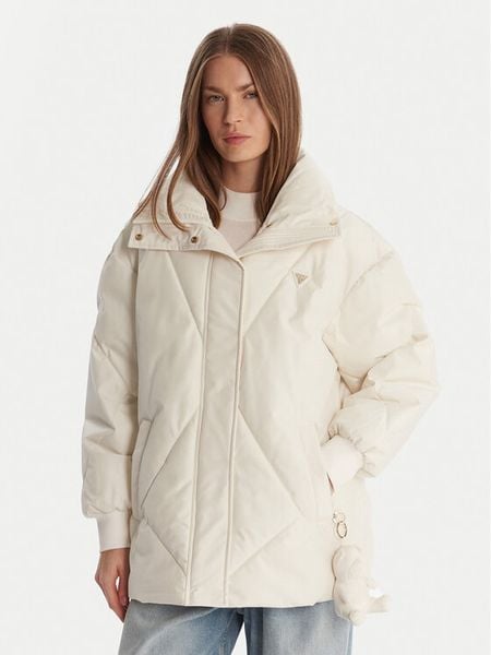 Guess Kurtka zimowa V5BL13 WHHZ2 Écru Regular Fit. Kurtki Guess, na zimę, l, z aplikacjami, z syntetyku, bez kaptura. Za 869.99 zł.