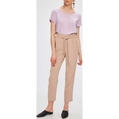 Only - Spodnie Florence. Spodnie materiałowe marki Pepe Jeans. W wyprzedaży za 89.90 zł.