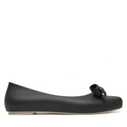 Baleriny Melissa. Czarne baleriny Melissa, bez wzorów, bez obcasa, bez zapięcia. Za 179.99 zł.
