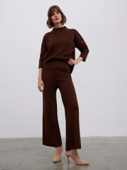 BGN Spodnie w kolorze brązowym rozmiar: 36. Brązowe spodnie materiałowe BGN, bez wzorów, z materiału. Za 96.14 zł.