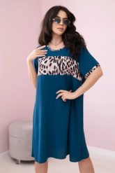 Sukienka z motywem panterki morska. Zielone sukienki Włoski, na imprezę, l, bez wzorów, z elastanu, eleganckie, bez kołnierzyka, bez ramiączek, oversize. Za 104.56 zł.