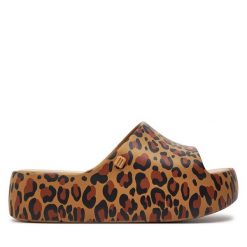 Klapki Melissa. Brązowe klapki Melissa, bez wzorów, bez obcasa, bez zapięcia. Za 239.99 zł.