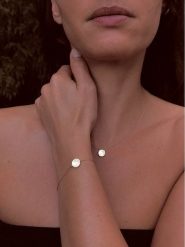 OR Carats Złoty naszyjnik z elementem ozdobnym - dł. 40 cm rozmiar: onesize. Żółte naszyjniki OR Carats, z materiału, z perłą, złote. Za 1,000.99 zł.