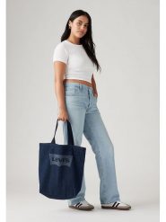 Levi's Shopper bag w kolorze granatowym - 30 x 39 x 14 cm rozmiar: onesize. Niebieskie shopper bag Levi's, bez wzorów, z materiału, bez dodatków. Za 46.95 zł.
