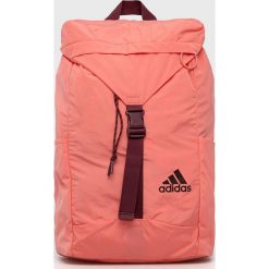 Adidas Performance plecak HE5041 damski kolor różowy duży z nadrukiem. Czerwone plecaki adidas Performance, bez wzorów, z materiału, do ręki, z nadrukiem, bez dodatków. W wyprzedaży za 139.99 zł.