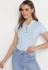 Jasnoniebieski T-shirt Koszulka z Bawełny z Metalicznymi Guzikami Cariena. Niebieskie t-shirty Born2be, s, bez wzorów, z bawełny, bez kołnierzyka, bez ramiączek. Za 59.99 zł.